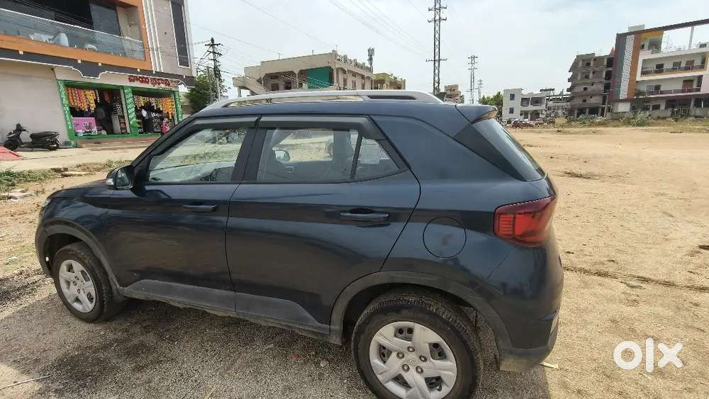 Hyundai Venue 2021 Petrol Good Condition