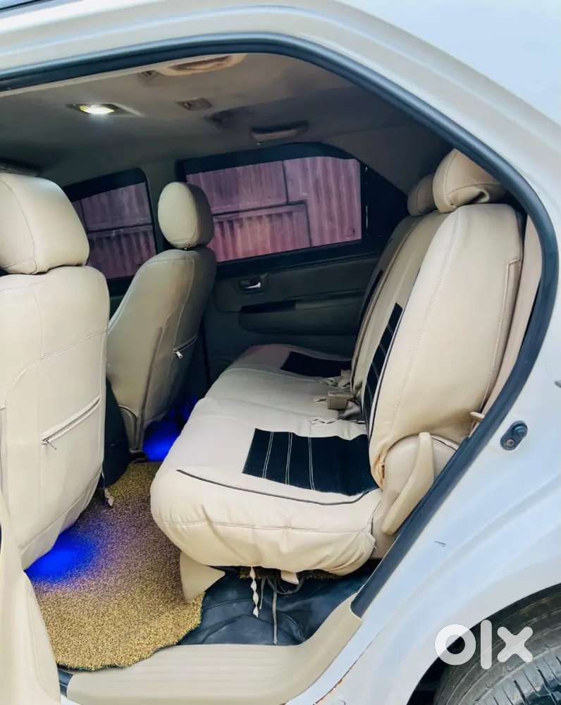 (argent,sale) Fortuner Car 2013 Model Km 1,57,000