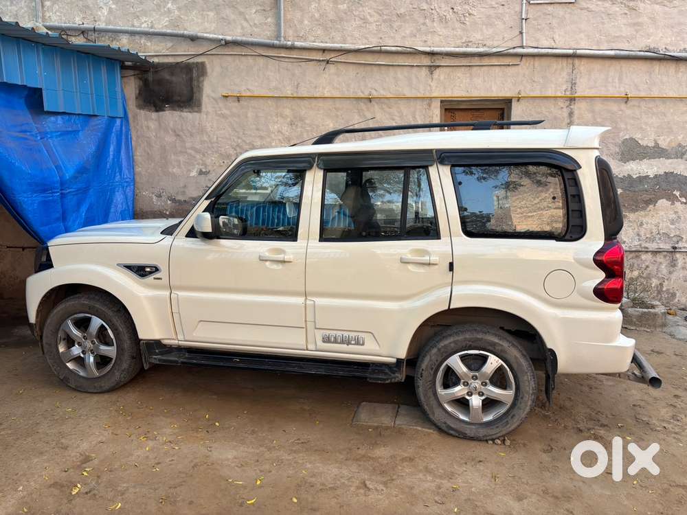 Mahindra Scorpio Diesel December. 2017 Car