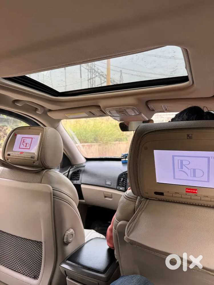 Mahindra Xuv500 2017 W10 Single Owner Sunroof