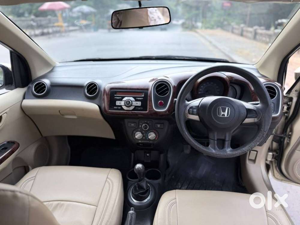 Honda Mobilio 1.5 S I-vtec Mt, 2015, Petrol