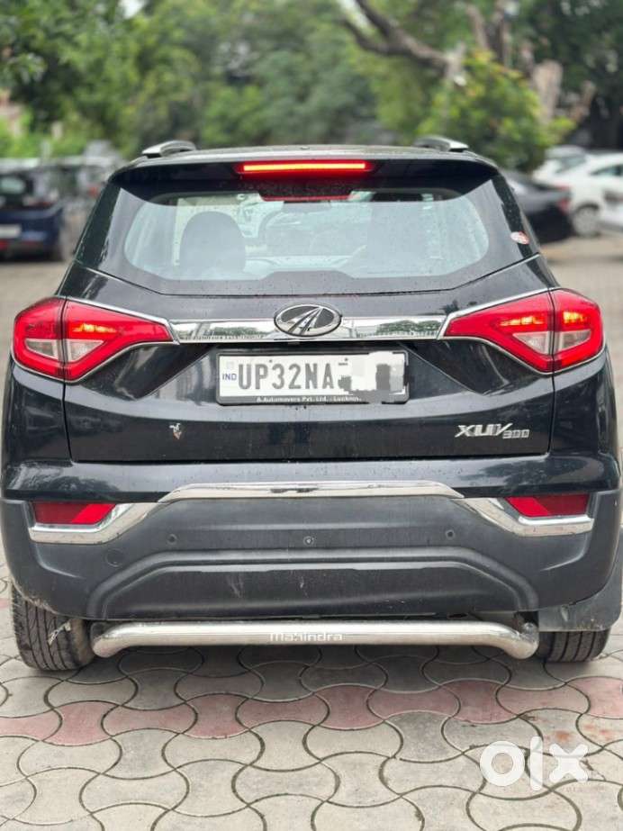 Mahindra Xuv300 W4, 2022, Petrol