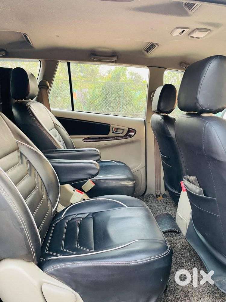 Toyota Innova 2.5 V 7 Str, 2015, Diesel