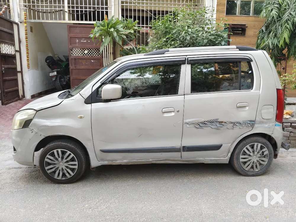 Wagon R Vxi Cng/petrol 2011