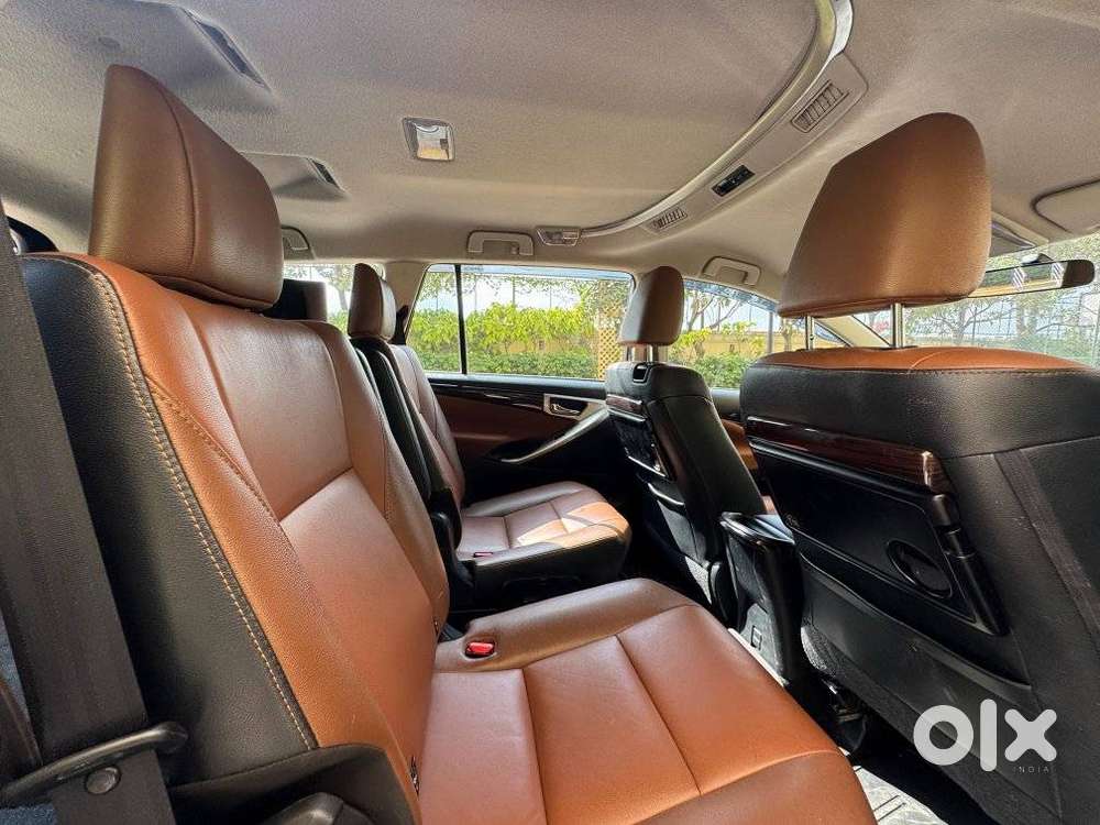 Toyota Innova Crysta 2.8z Automatic, 2018, Diesel