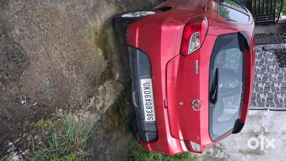 Tata Tiago Petrol 2018