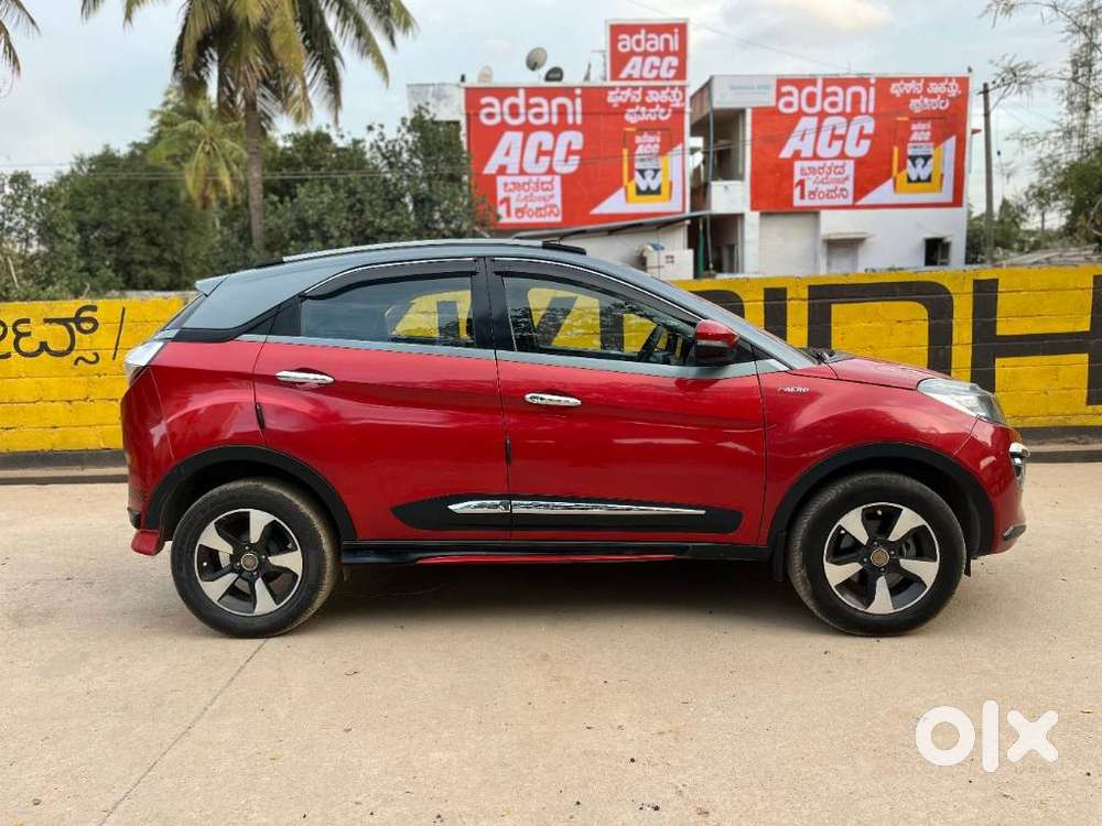 Tata Nexon 1.2 Revotron Xza Plus Dualtone, 2018, Petrol
