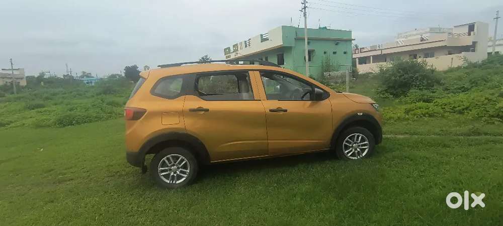 Renault Triber Petrol 2022