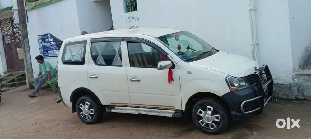 Mahindra Xylo 2018