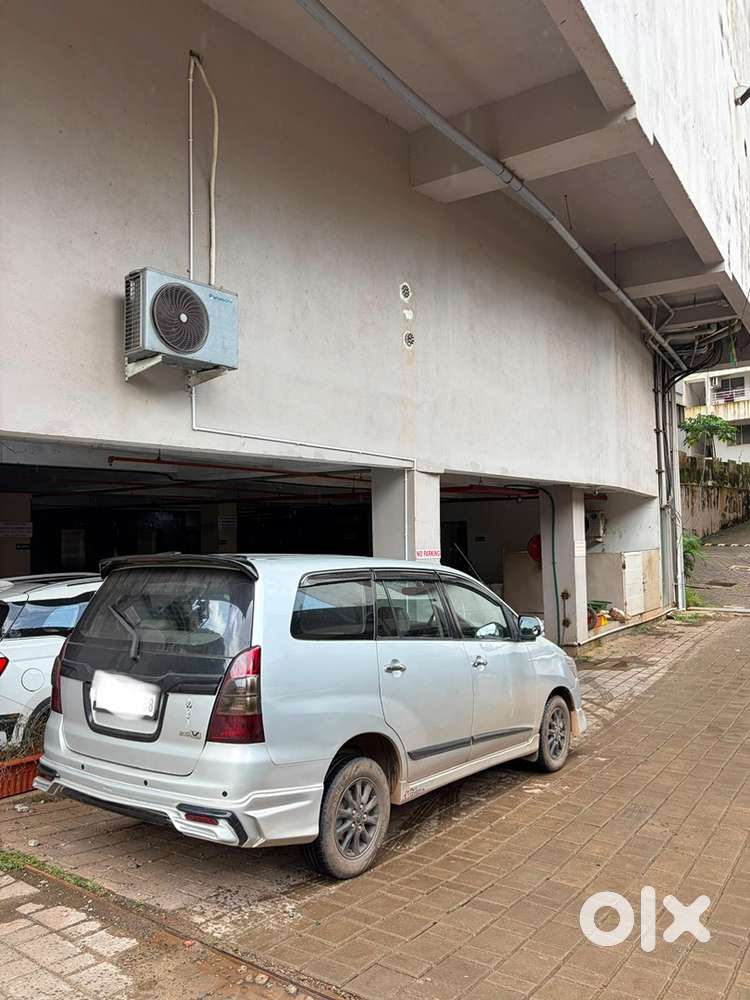 Toyota Innova Diesel 2012