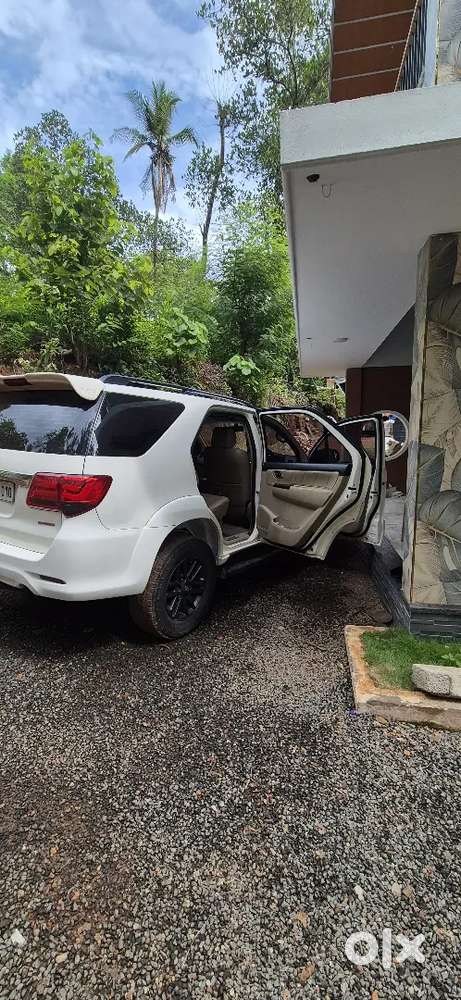 Fortuner 4*2 Automatic