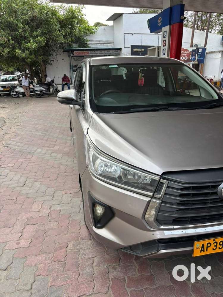 Toyota Innova Crysta 2018 Diesel Well Maintained