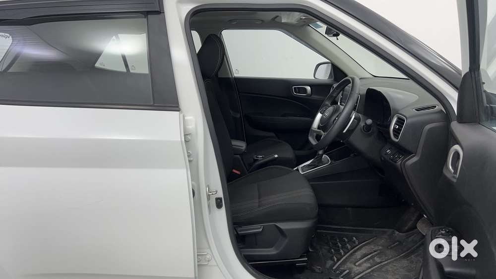 Hyundai Venue 1.0 Sx (o) Turbo Dct, 2022, Petrol