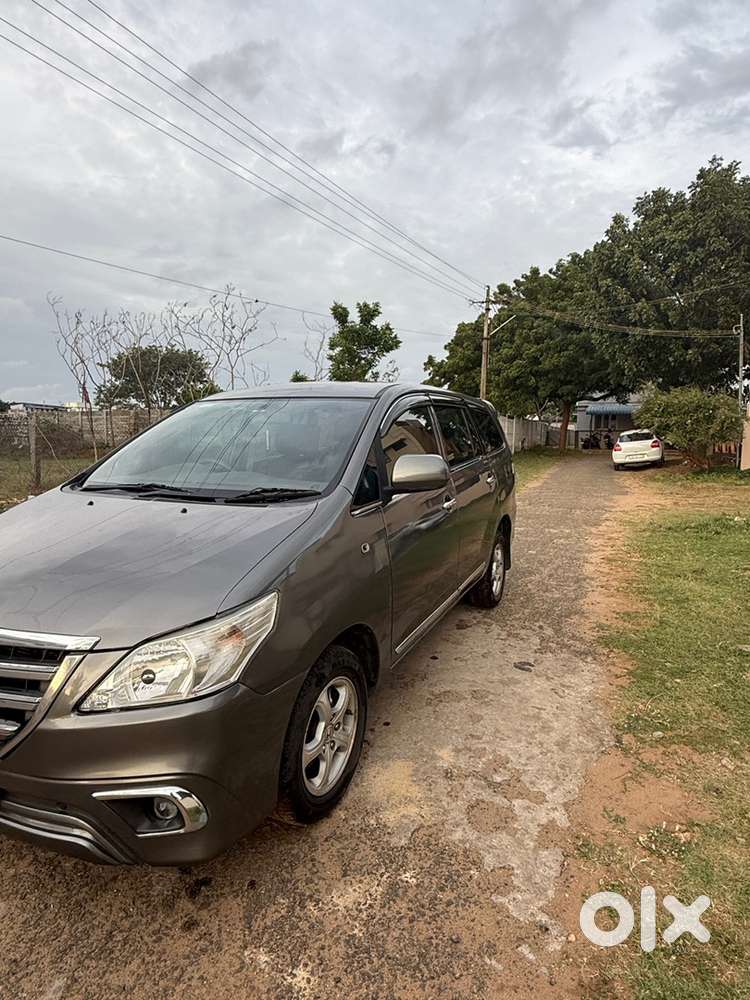 Toyota Innova 2012 Diesel Car