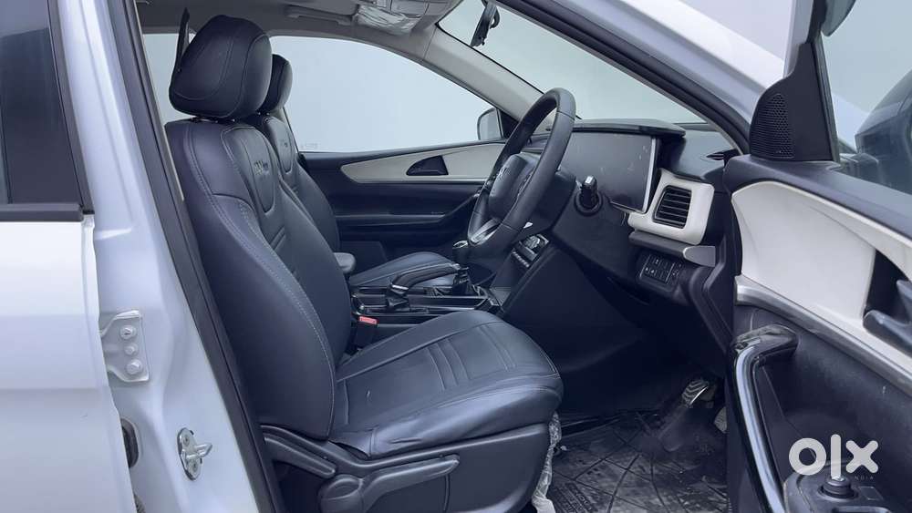 Mahindra Xuv700 2.2 Ax 5 Diesel Mt 7 Str, 2024, Diesel