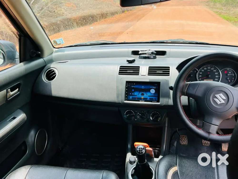 Maruti Suzuki Swift 2011 Diesel 194500 Km Driven