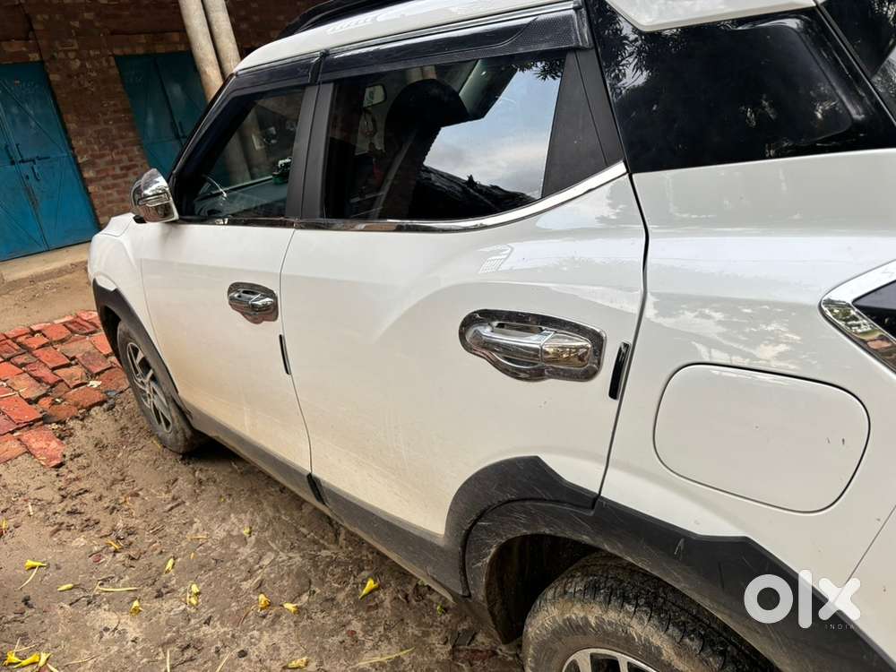 Mahindra Xuv300 Petrol 2025