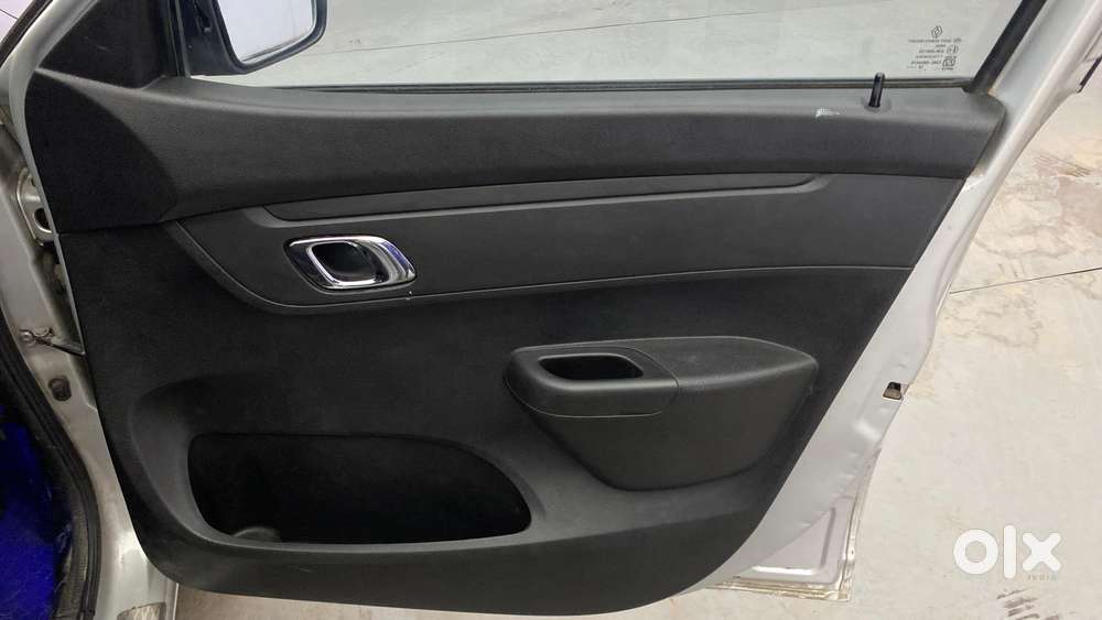Renault Kwid 2015-2019 1.0 Rxt (o), 2018, Petrol