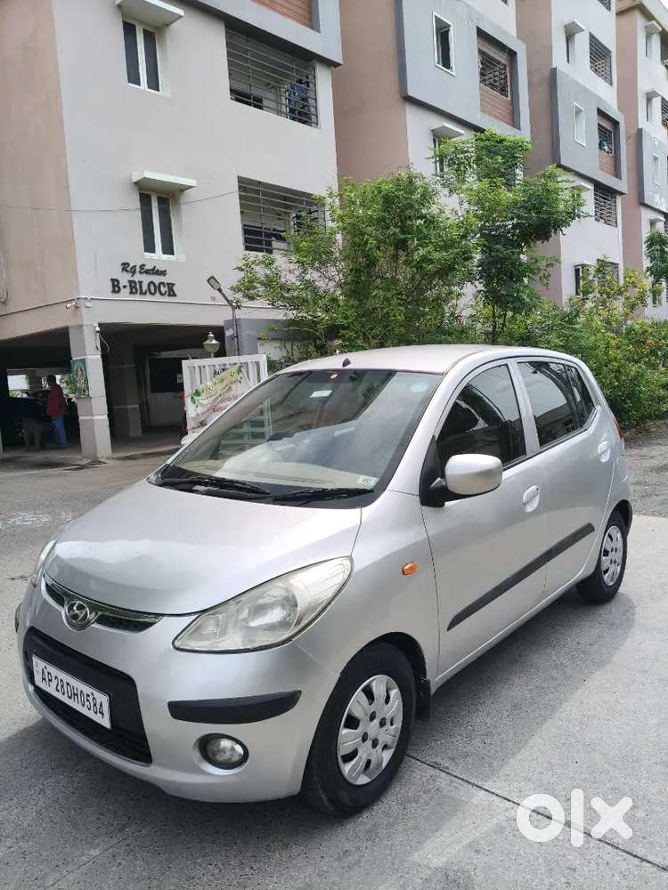Hyundai I10 Sportz 2011