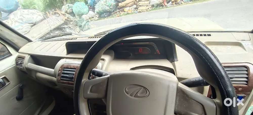 Mahindra Bolero Power 2013