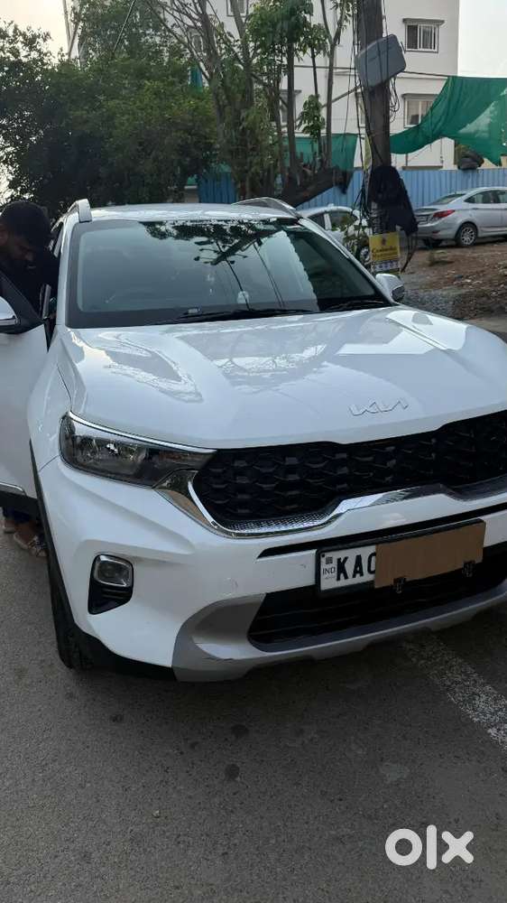 Kia Sonet 2023 Petrol Well Maintained