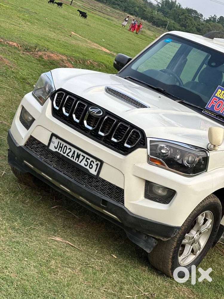 Mahindra Scorpio S10, 2016, Diesel