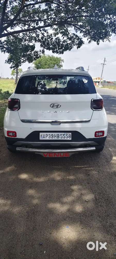 , Venue Petrol 1.2 S Plus 2020 Model