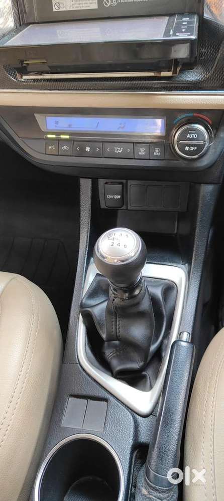 Toyota Corolla Altis 2015 Diesel Well Maintained