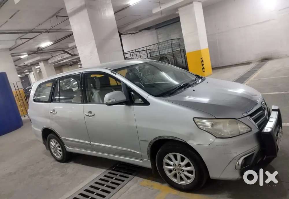 Toyota Innova 2014
