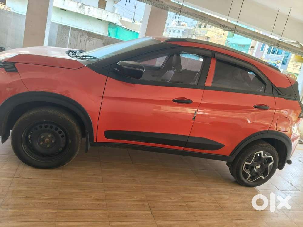 Tata Nexon Petrol 2024