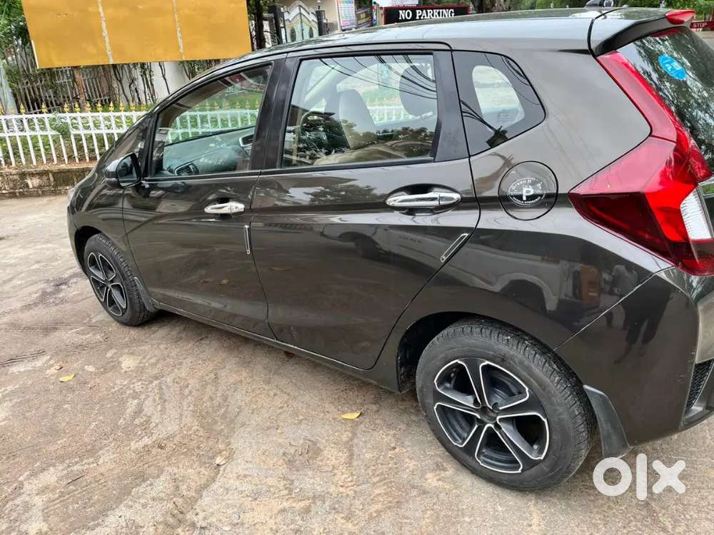 Honda Jazz 2017 Petrol 65000 Km Driven