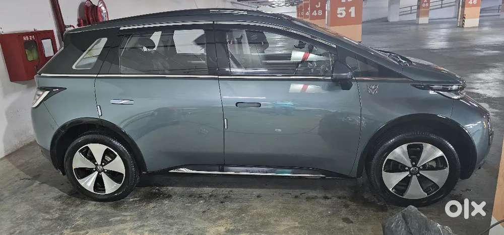 Mg Windsor Ev Essence 2025 Automatic