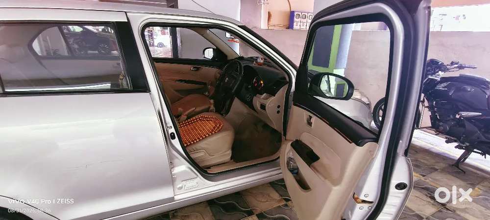 Maruti Suzuki Swift Dzire 2015