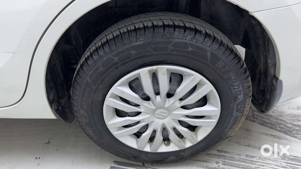 Maruti Suzuki Dzire 1.2 Vxi, 2018, Petrol