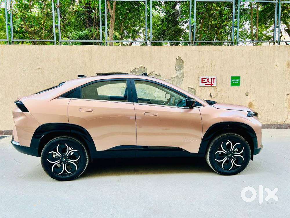 Tata Curvv Accom + A Dmt, 2024, Petrol