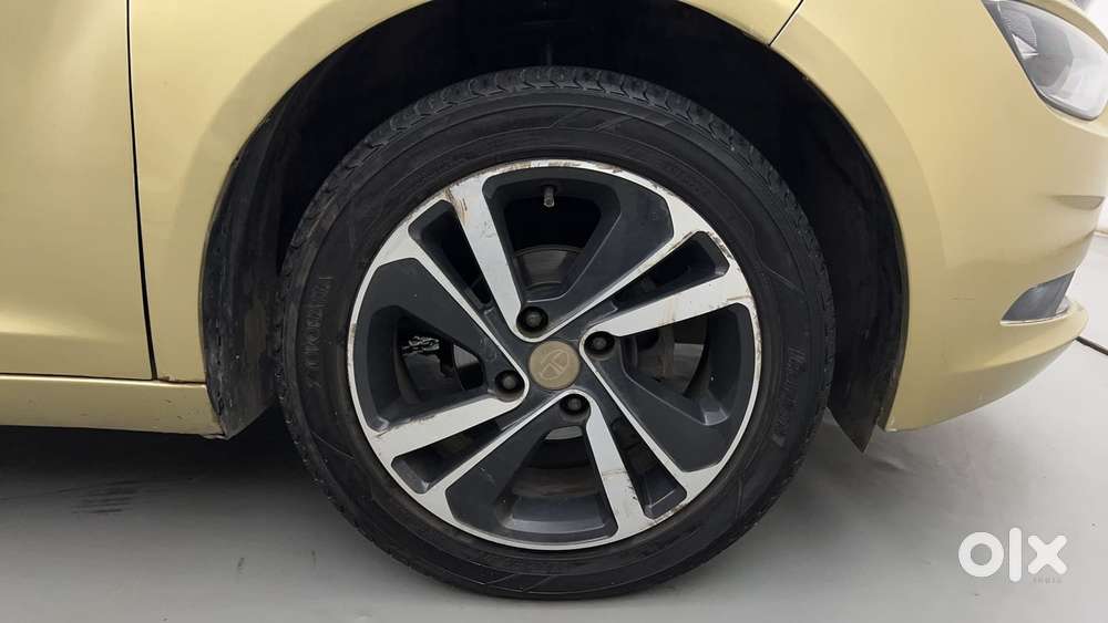 Tata Altroz Xz, 2020, Petrol