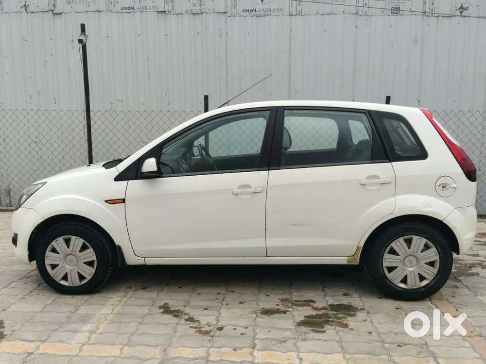 Ford Figo Petrol Lxi, 2011, Petrol