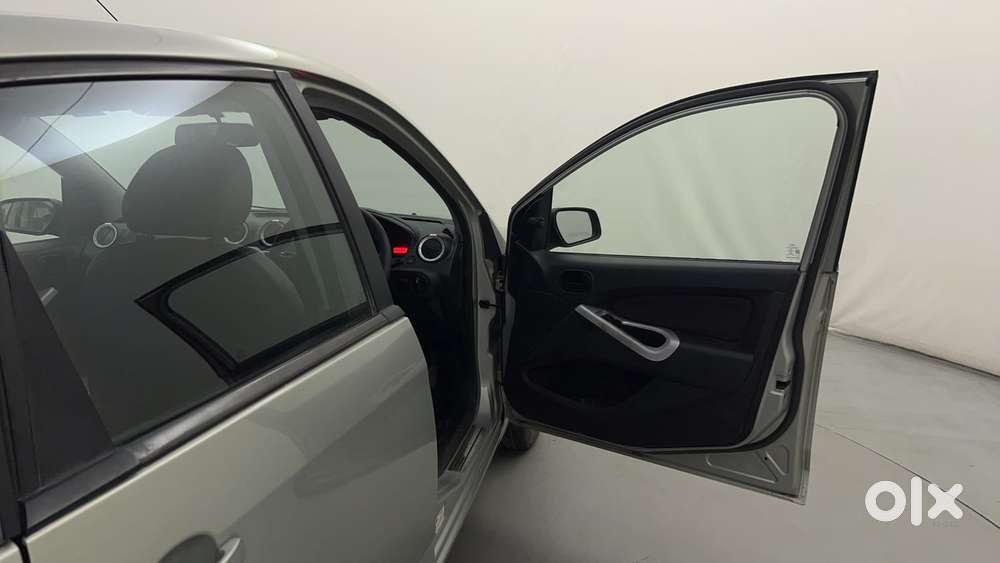 Ford Figo 2010-2012 Petrol Zxi, 2011, Petrol