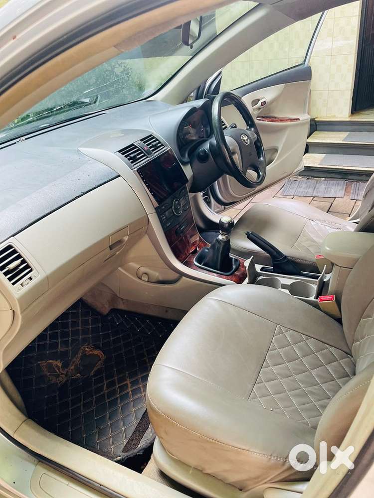 Toyota Corolla Altis 2013