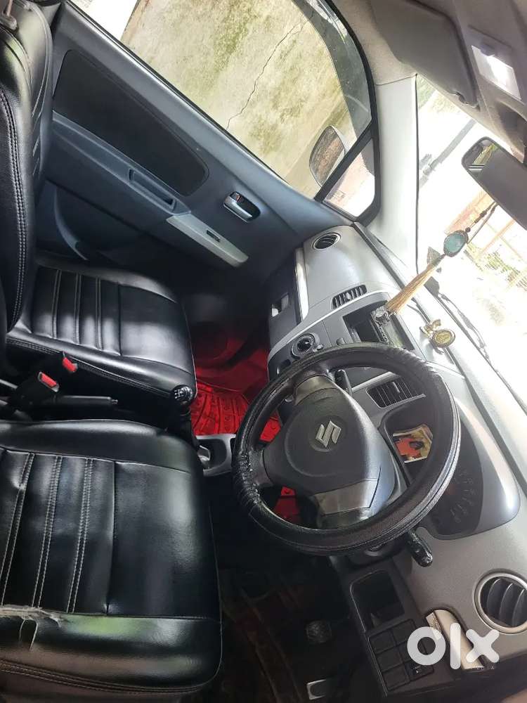 Waganor Lxi / 2012