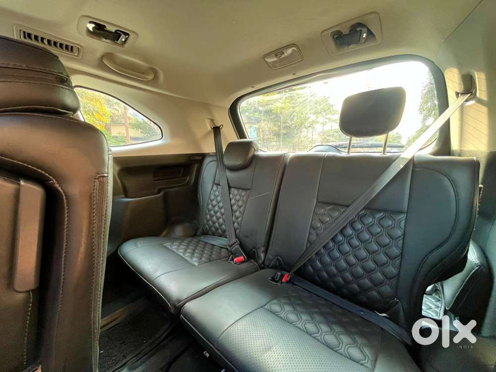 Toyota Innova Hycross, 2025, Petrol