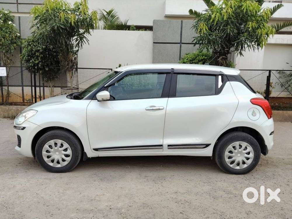 Maruti Suzuki Swift 1.2 Vxi Glory Edition, 2022, Petrol