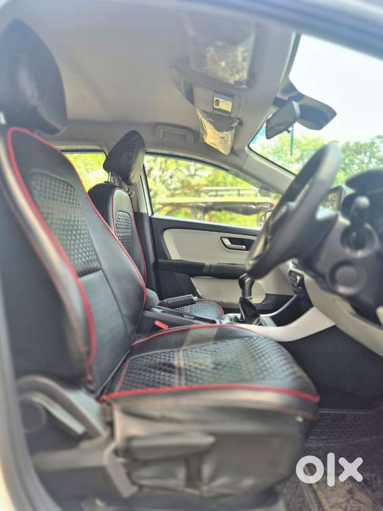 Tata Altroz Xz, 2023, Petrol