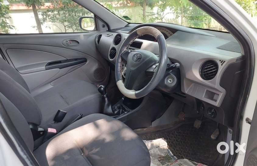 Toyota Etios 2010-2012 G, 2011, Petrol