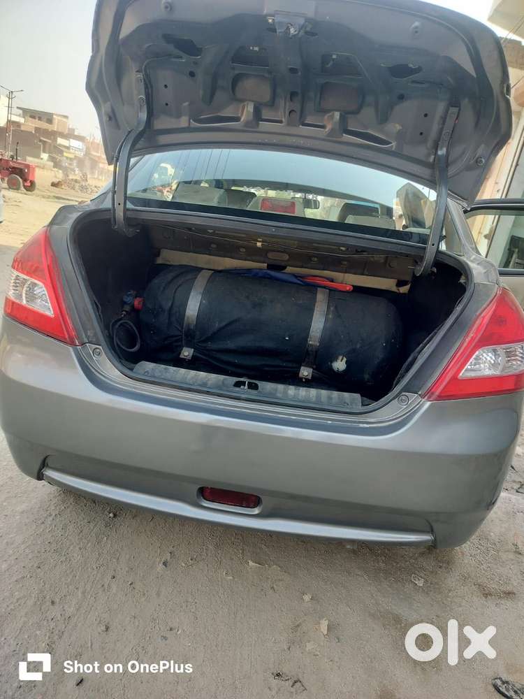 Maruti Suzuki Swift Dzire 1.2 Vxi Bsiv, 2014, Cng & Hybrids