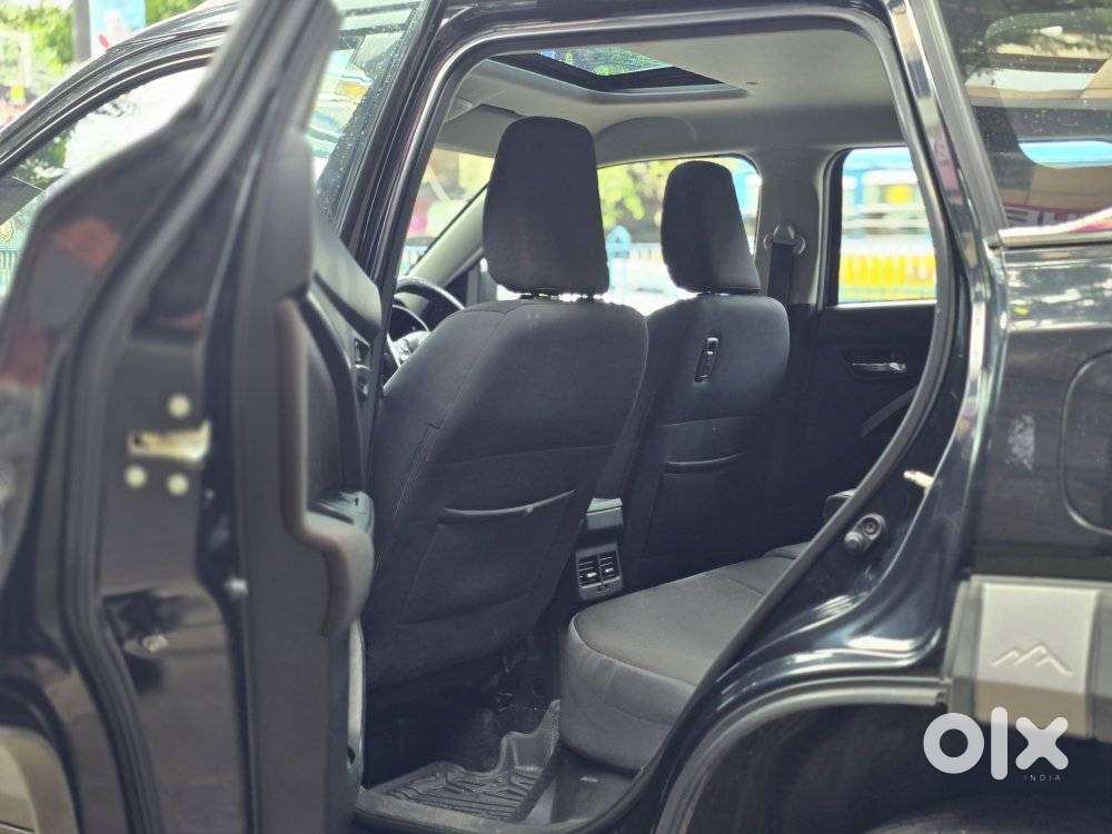 Maruti Suzuki Brezza 1.5 Zxi Smart Hybrid, 2024, Petrol