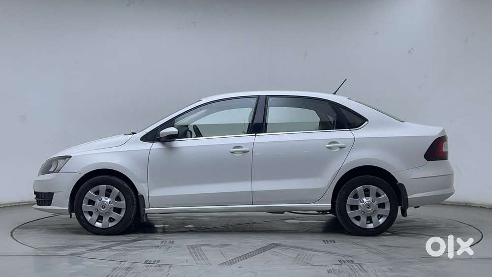 Skoda Rapid 1.0 Rider Plus Tsi At, 2021, Petrol