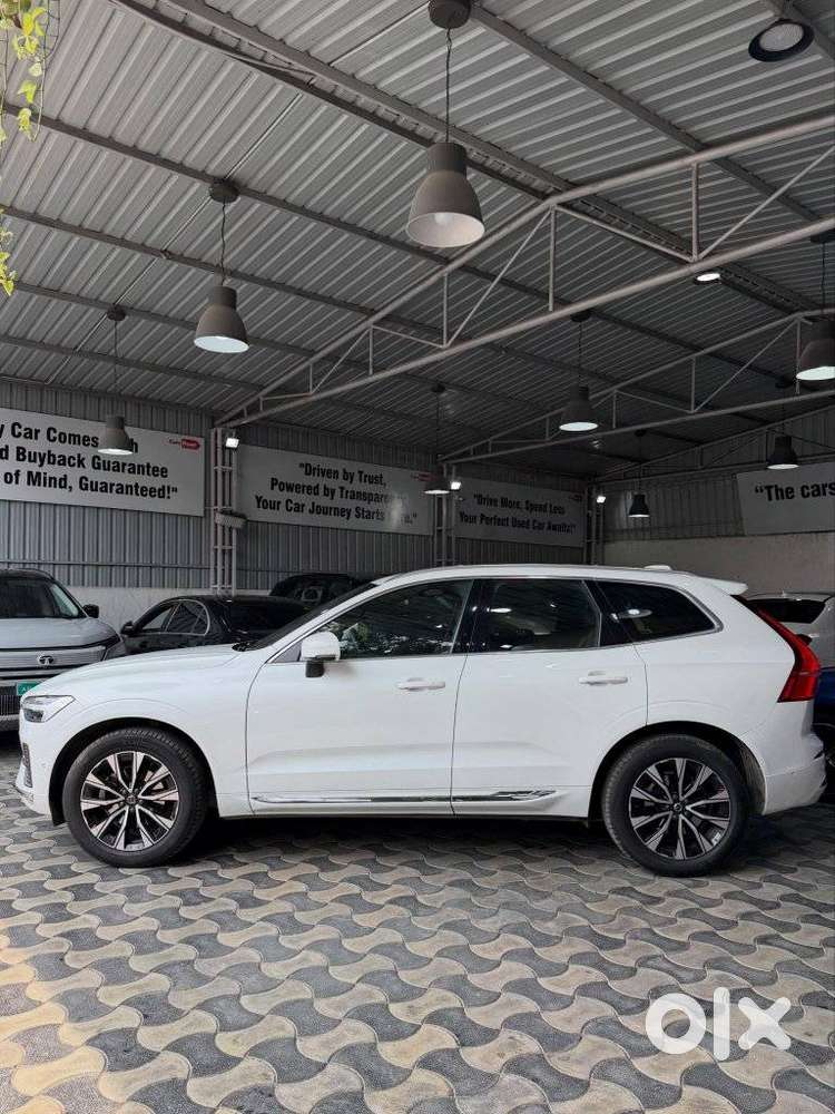 Volvo Xc60 Inscription D5, 2024, Petrol