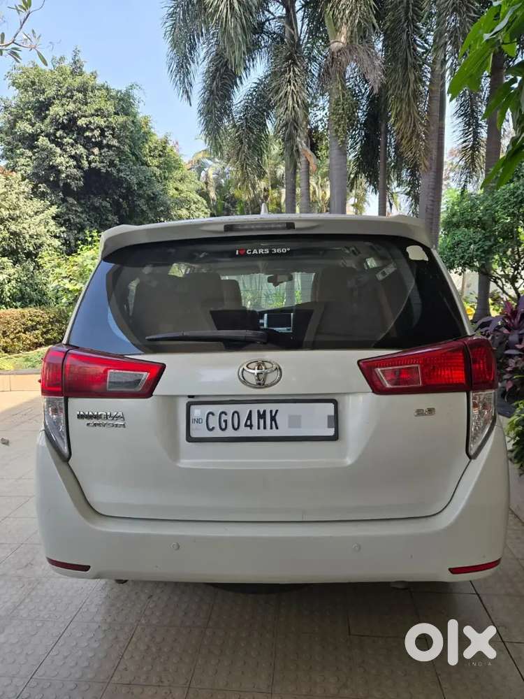 Toyota Innova Crysta 2018 Diesel Well Maintained