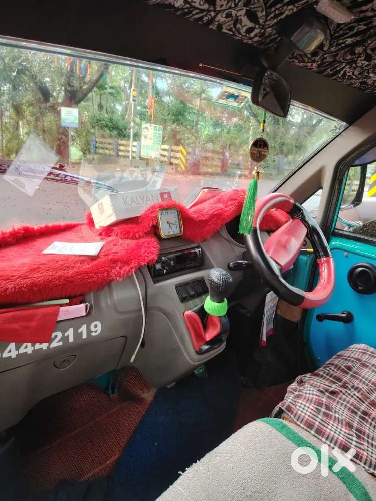 Mahindra Jeeto Minivan